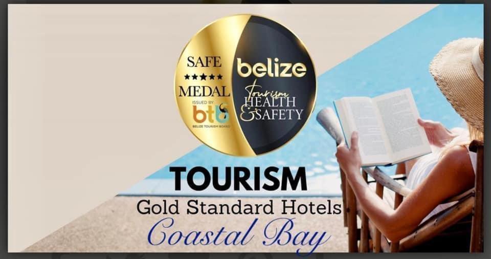 Coastal Bay Suite & Golf Cart Rental サン・ペドロ エクステリア 写真